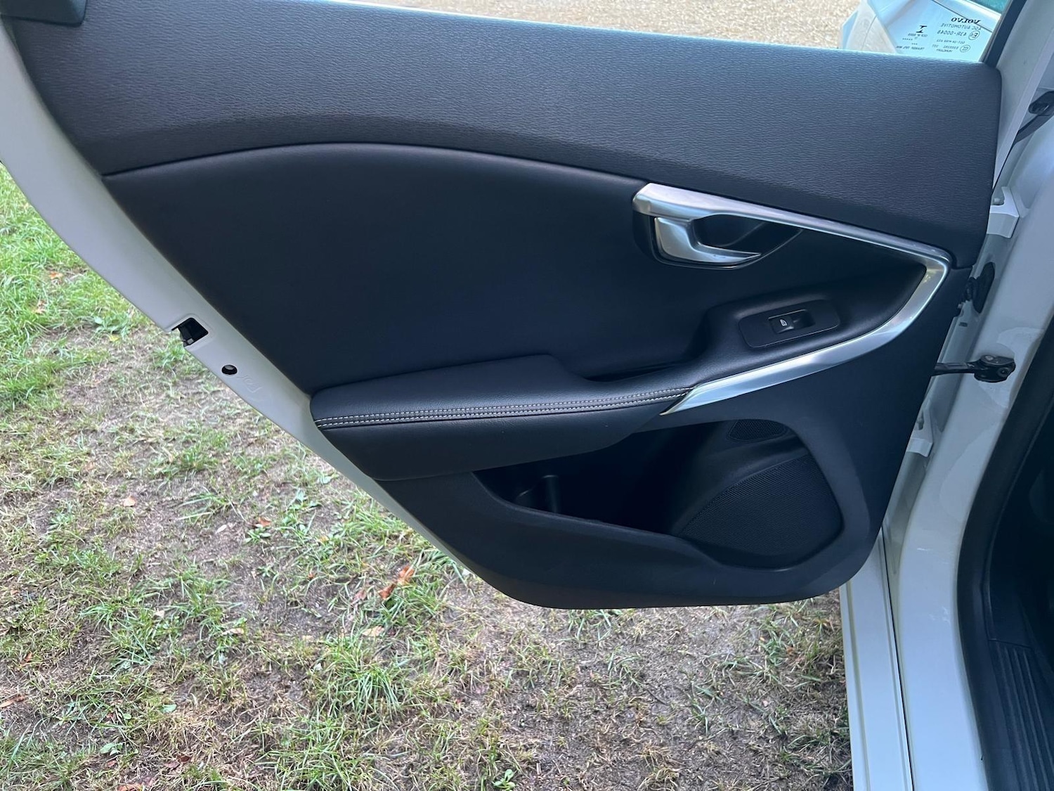 Used Volvo V40 2018 for sale - 76989187: Photo 54