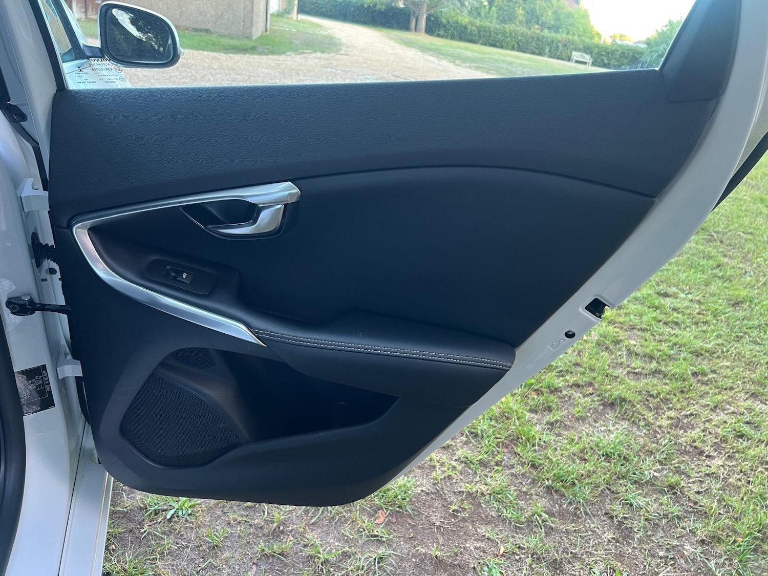 Used Volvo V40 2018 for sale - 76989187: Photo 55