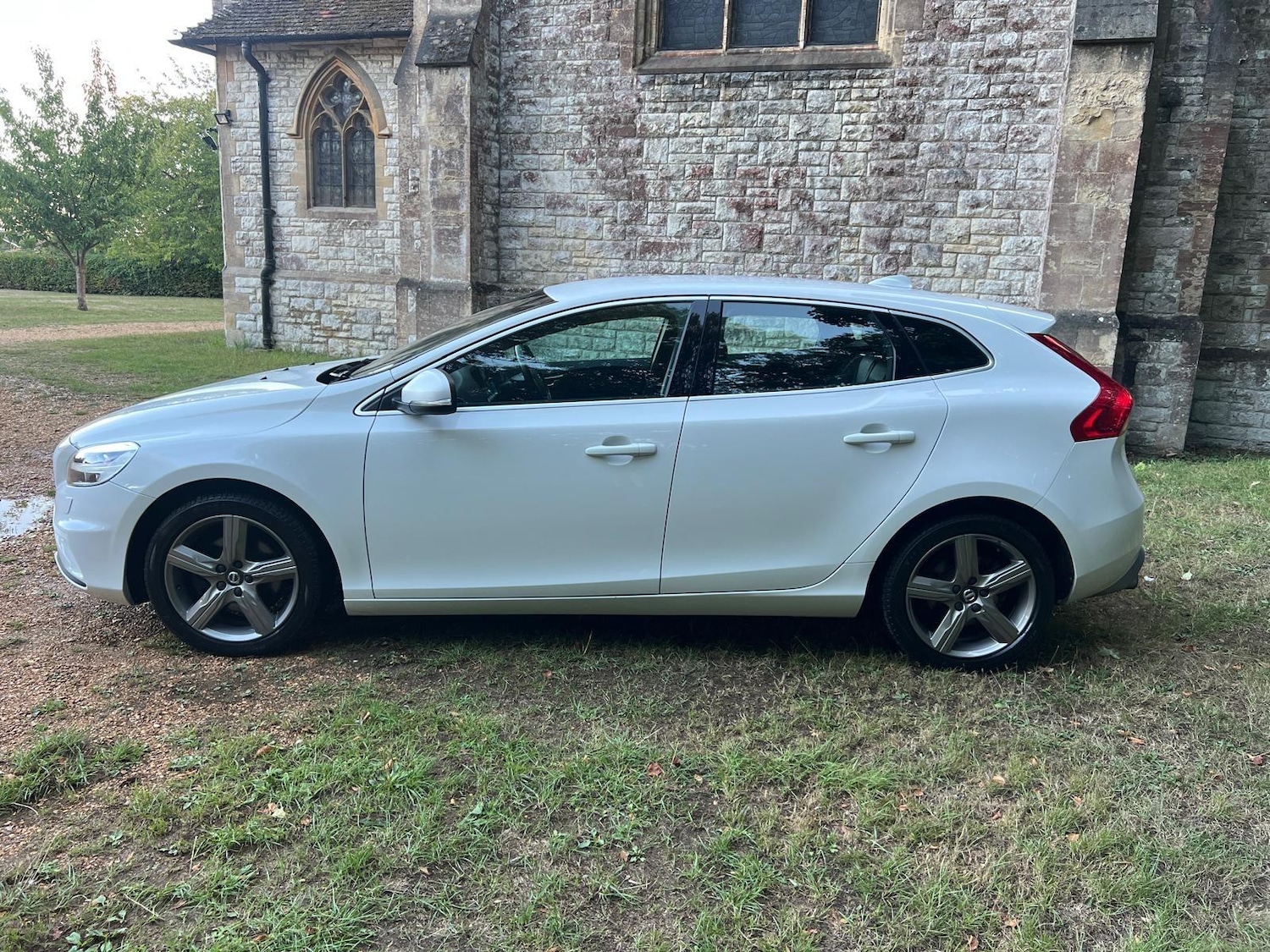 Used Volvo V40 2018 for sale - 76989187: Photo 6