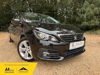 Used Peugeot 308 2018 for sale - 79565103: Photo