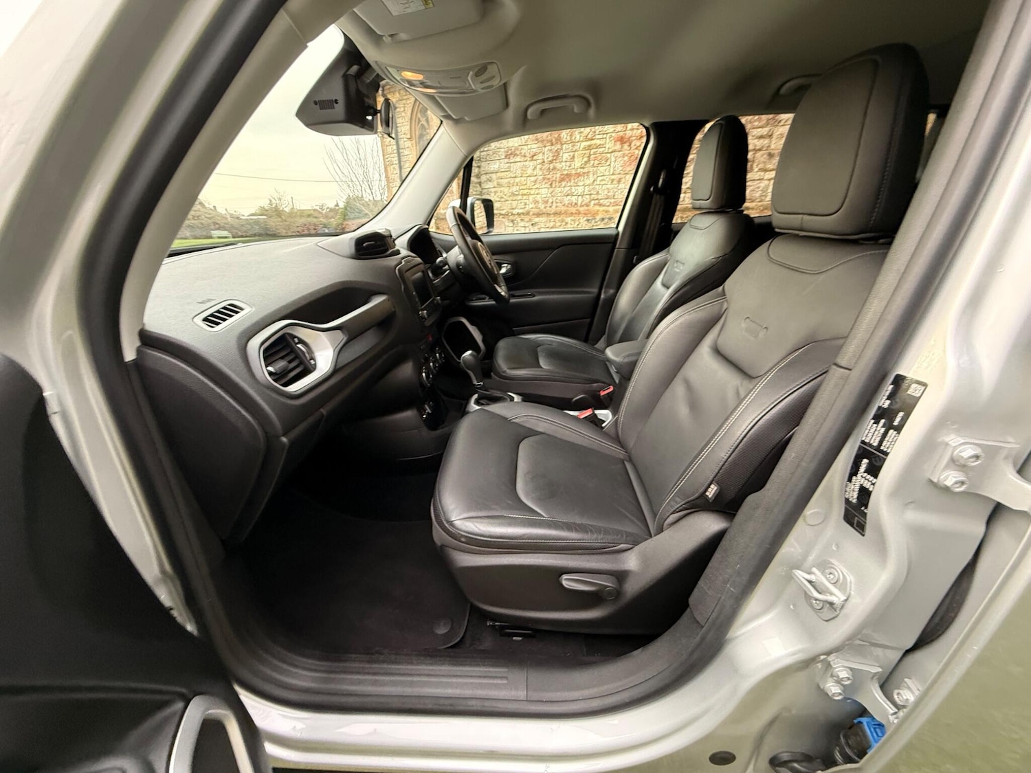 Used Jeep Renegade 2015 for sale - 77625045: Photo 25