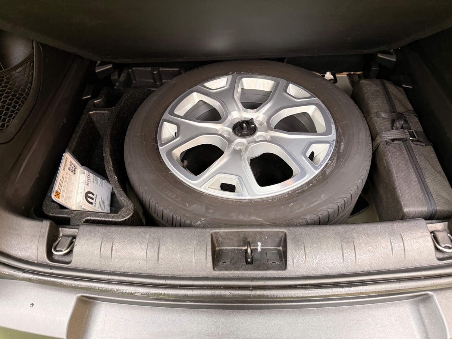 Used Jeep Renegade 2015 for sale - 77625045: Photo 34