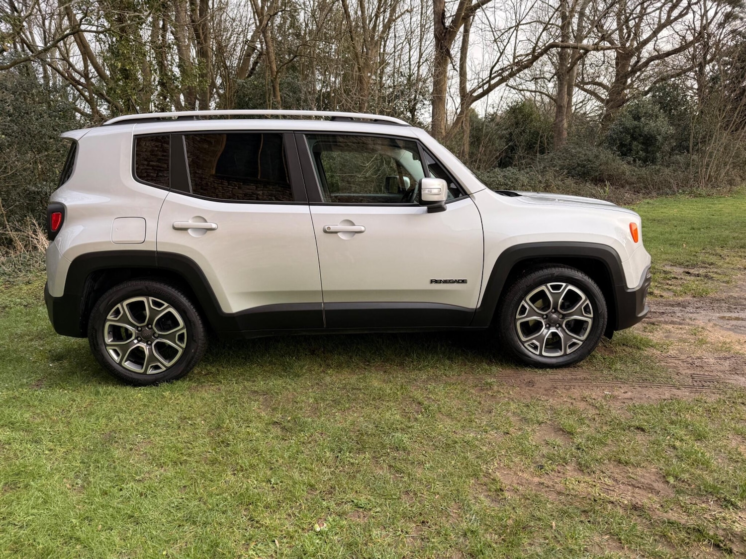 Used Jeep Renegade 2015 for sale - 77625045: Photo 6