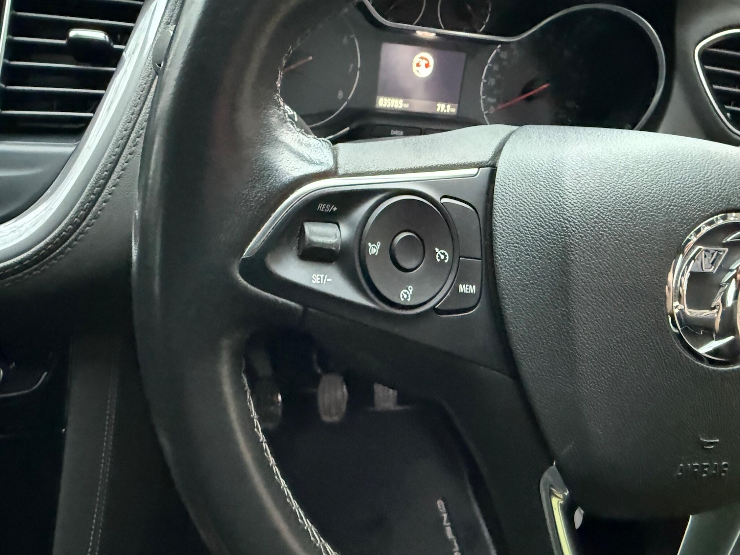 Used Vauxhall Grandland X 2019 for sale - 77155300: Photo 38