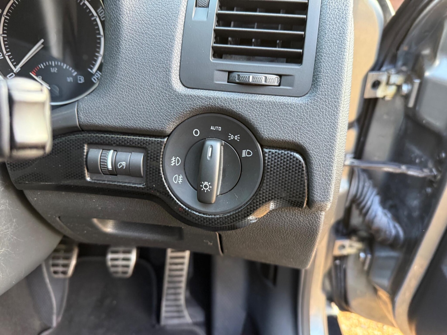 Used Skoda Octavia 2012 for sale - 76585340: Photo 36