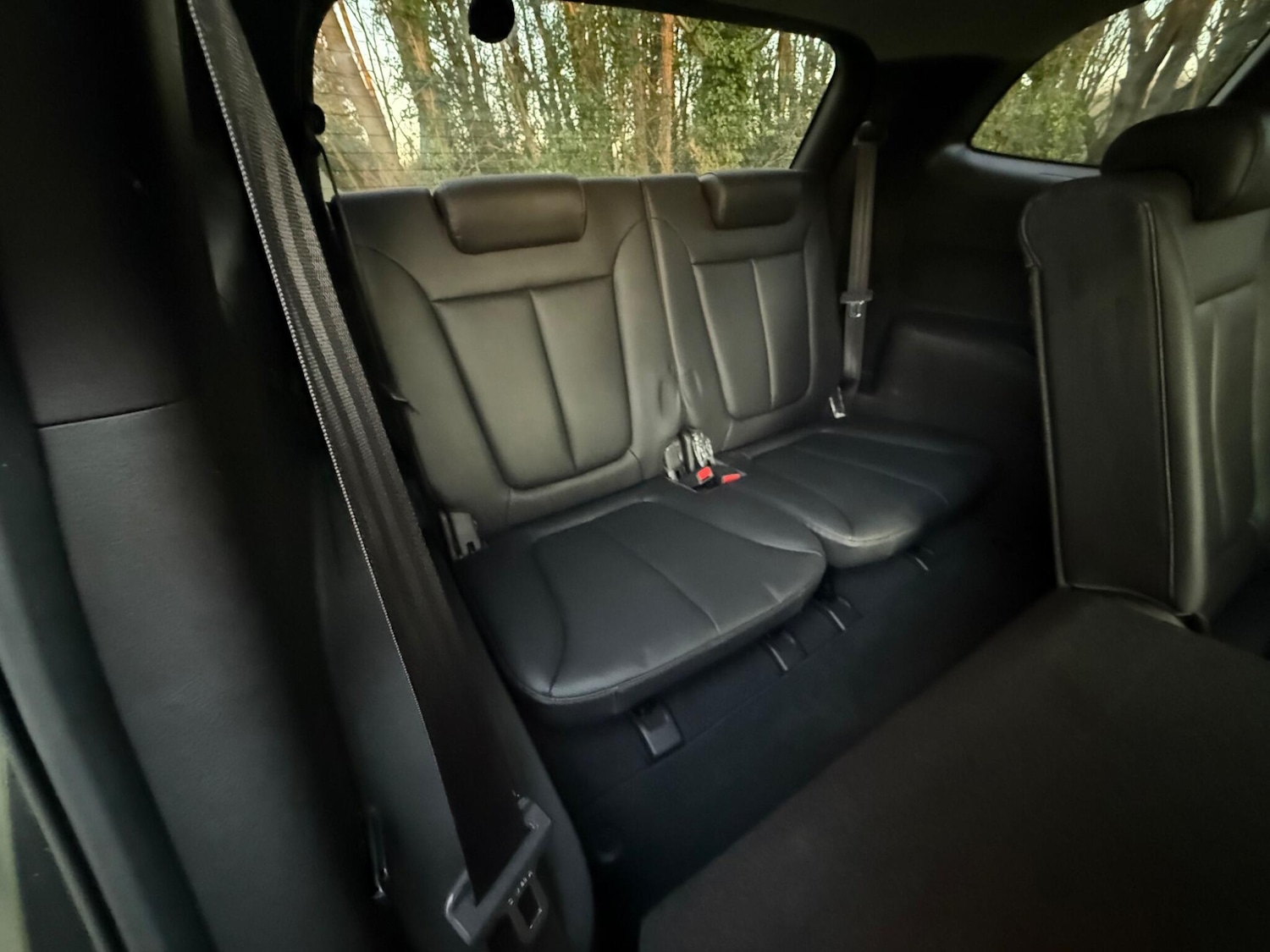 Used Hyundai Santa Fe 2012 for sale - 77202541: Photo 29