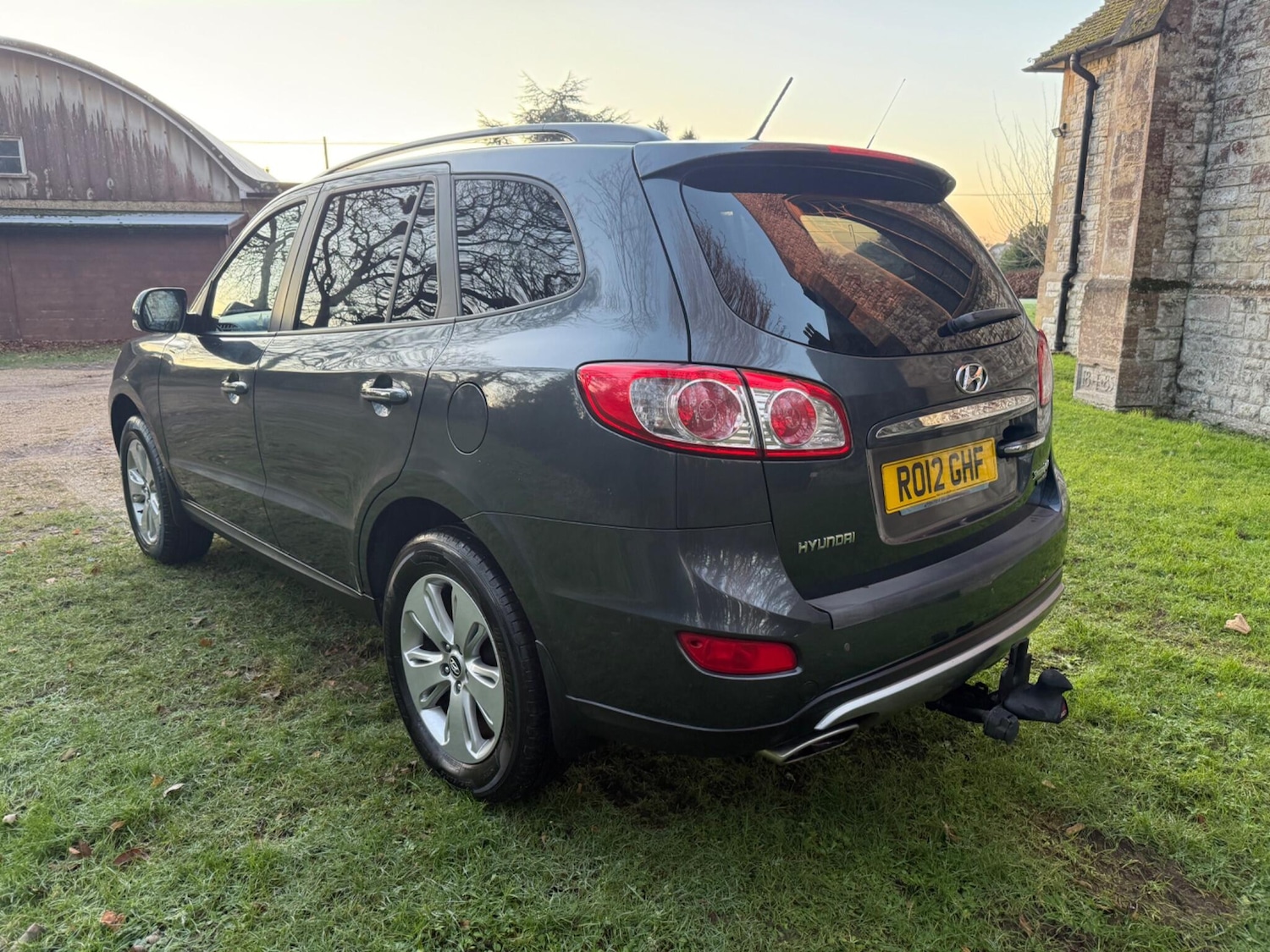 Used Hyundai Santa Fe 2012 for sale - 77202541: Photo 3