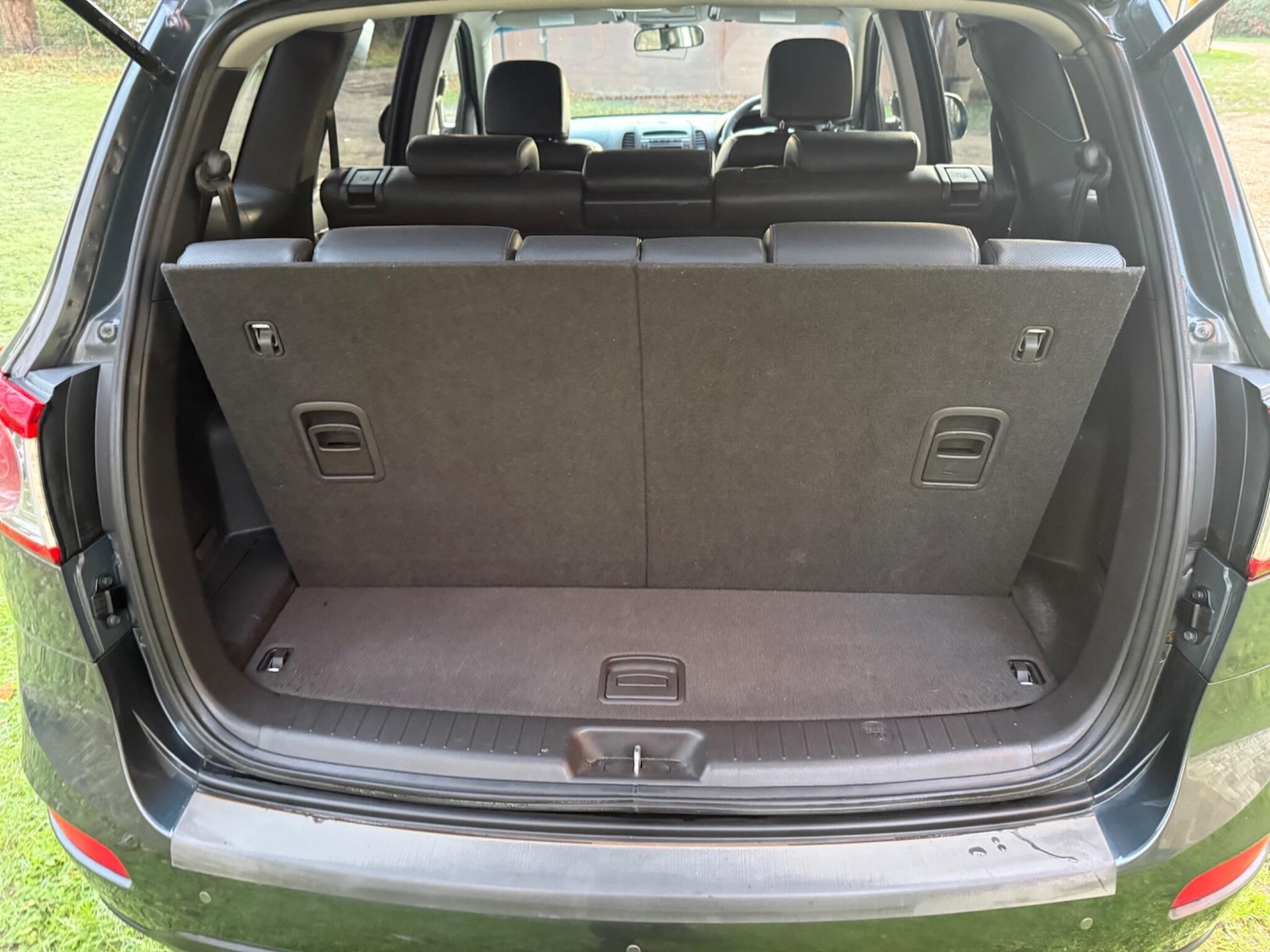 Used Hyundai Santa Fe 2012 for sale - 77202541: Photo 33