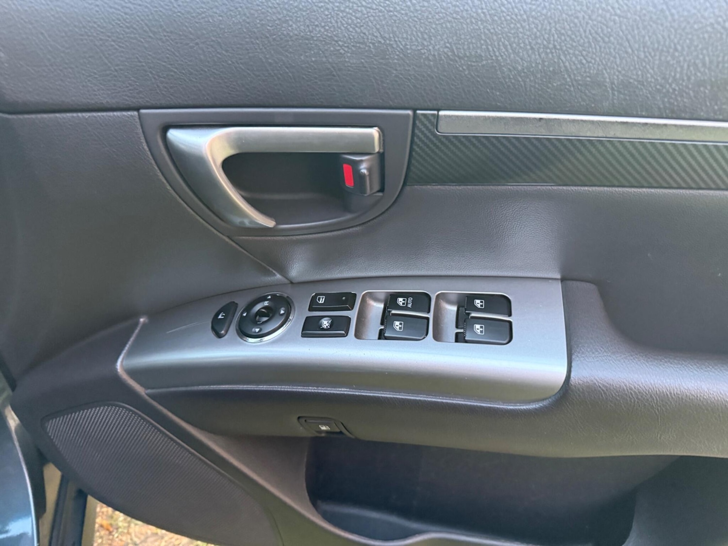 Used Hyundai Santa Fe 2012 for sale - 77202541: Photo 46