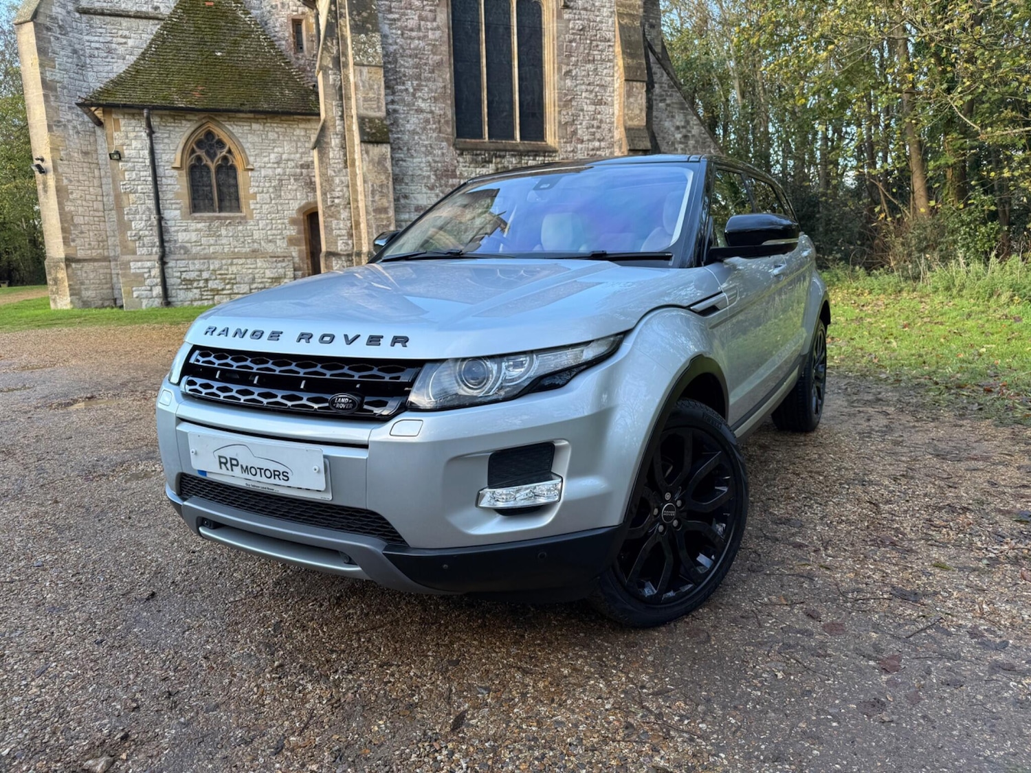 Used Land Rover Range Rover Evoque 2011 for sale - 76715119: Photo 2