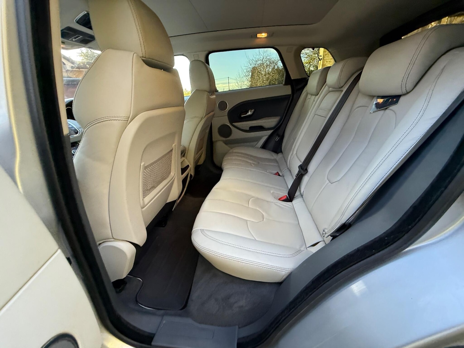 Used Land Rover Range Rover Evoque 2011 for sale - 76715119: Photo 31