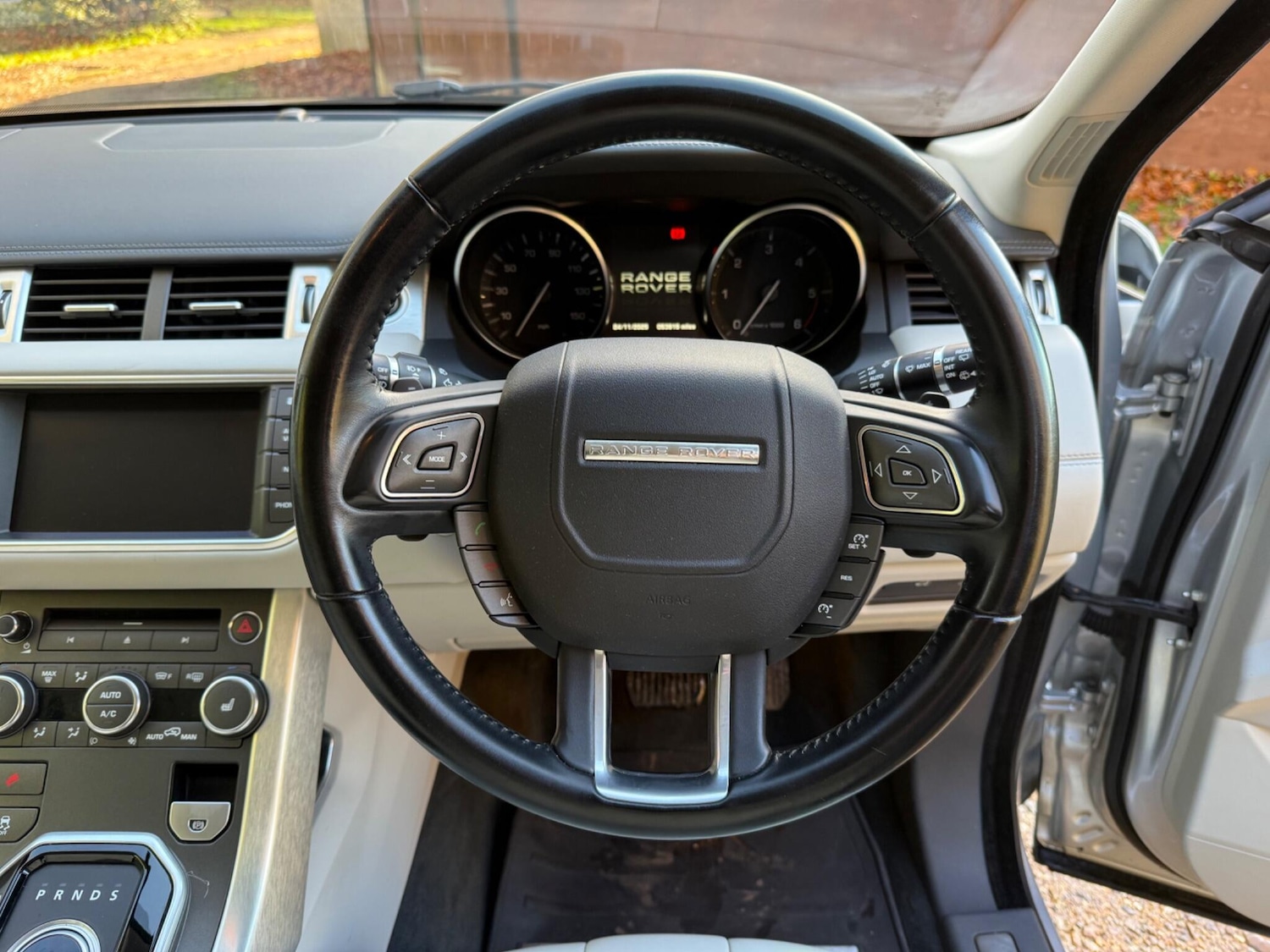 Used Land Rover Range Rover Evoque 2011 for sale - 76715119: Photo 35