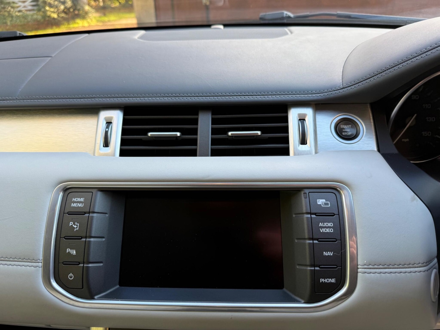 Used Land Rover Range Rover Evoque 2011 for sale - 76715119: Photo 40