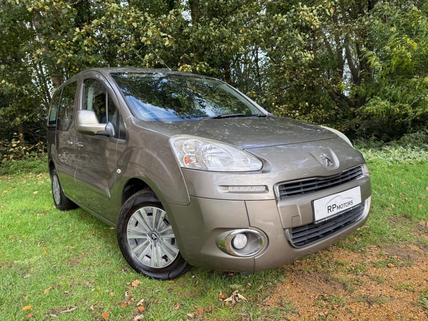 Used Peugeot Partner Tepee for sale - 76473402: Photo 1