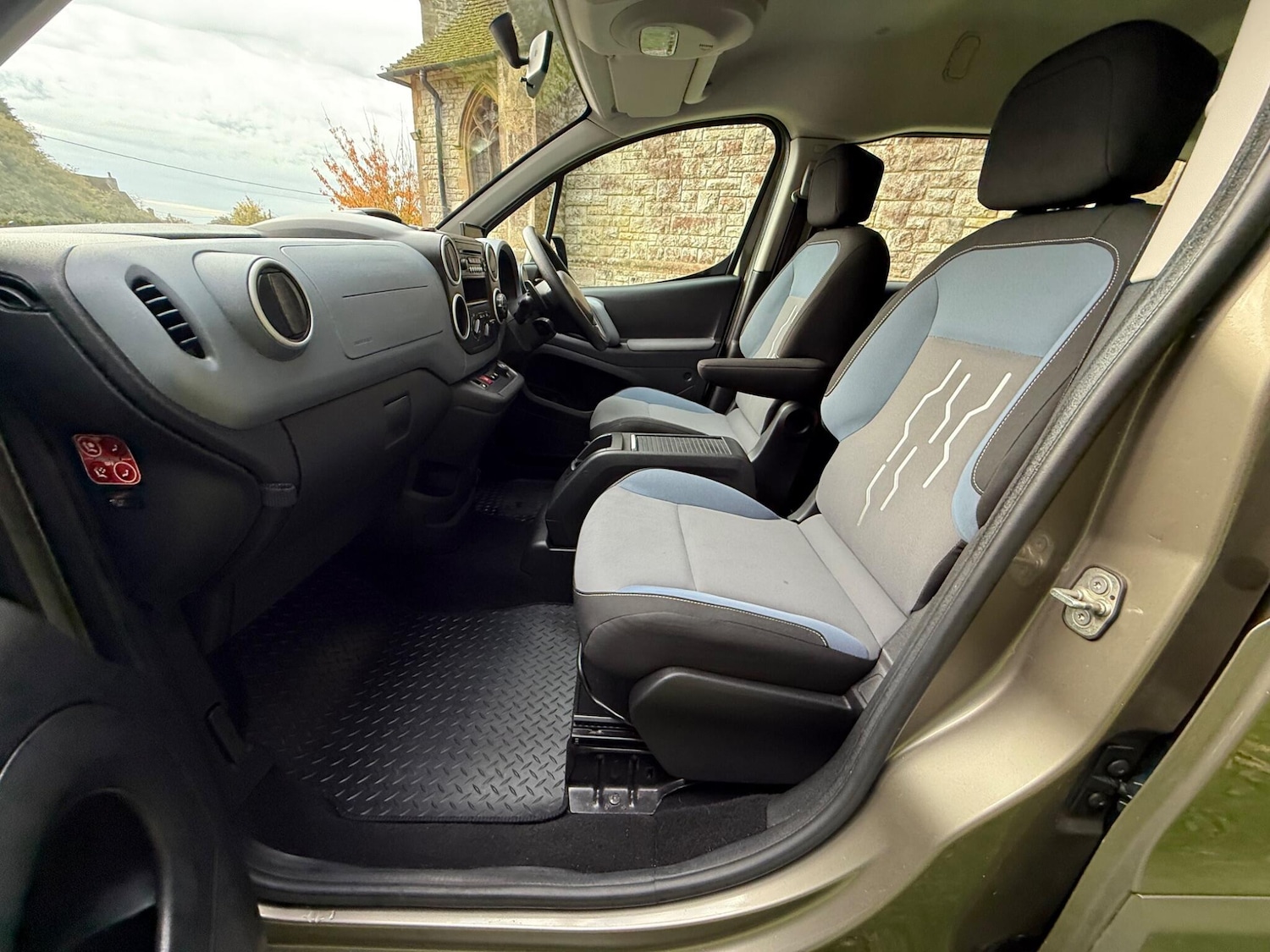 Used Peugeot Partner Tepee for sale - 76473402: Photo 22