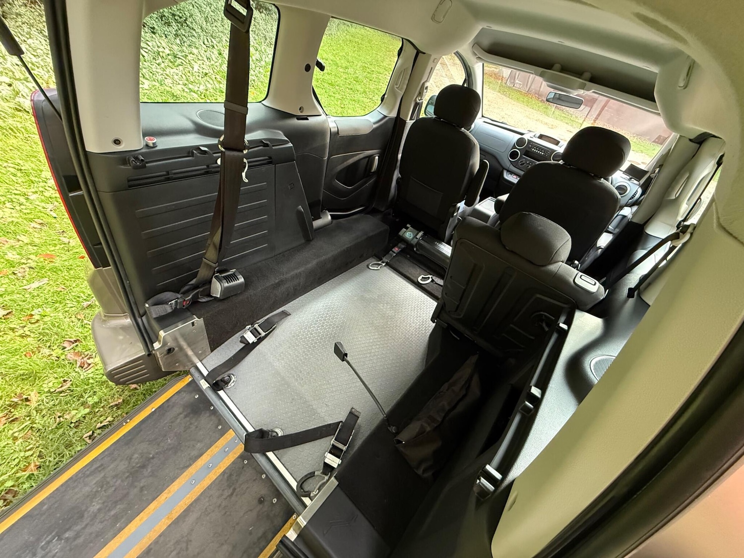 Used Peugeot Partner Tepee for sale - 76473402: Photo 26