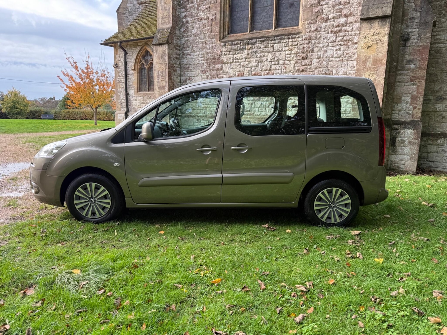 Used Peugeot Partner Tepee for sale - 76473402: Photo 6