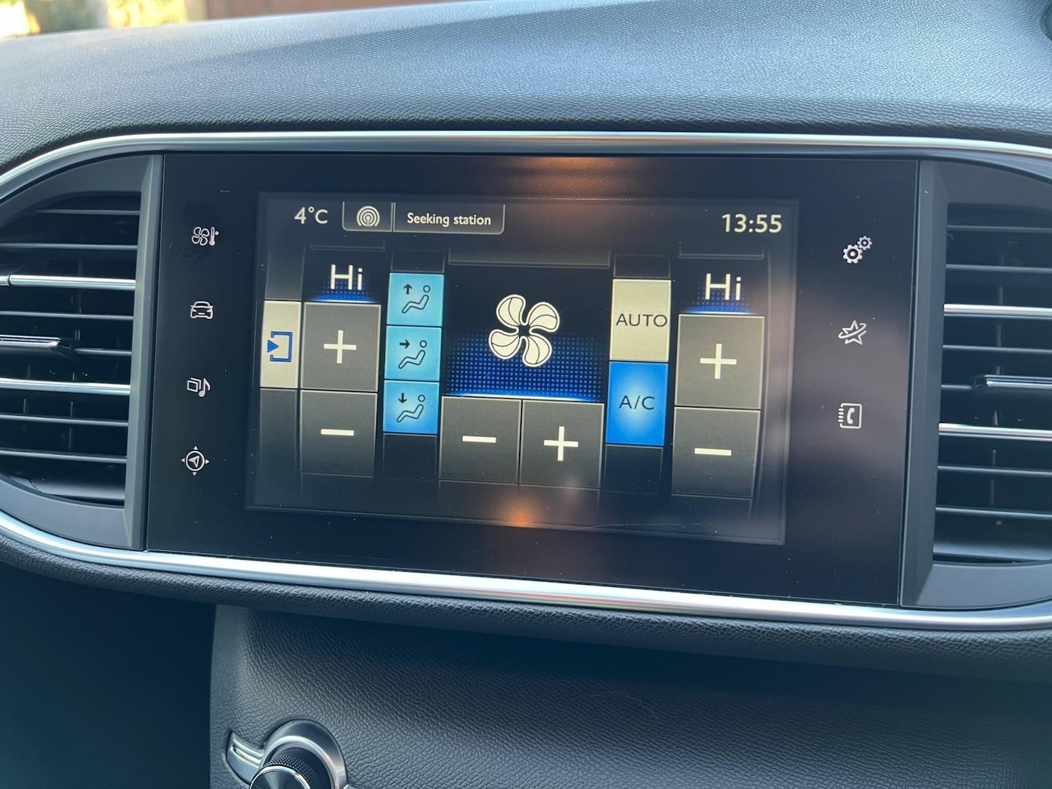 Used Peugeot 308 2016 for sale - 77156505: Photo 35