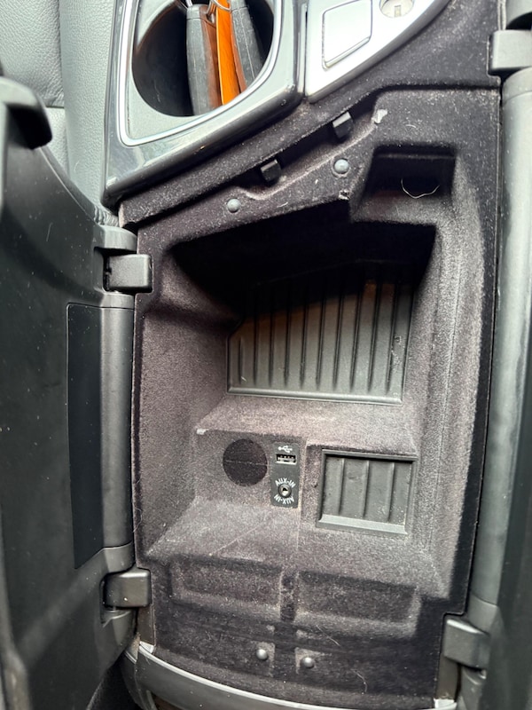 Used BMW 5 Series 2014 for sale - 76260463: Photo 43