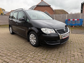 Used Volkswagen Touran 2009 for sale - 76539016: Photo