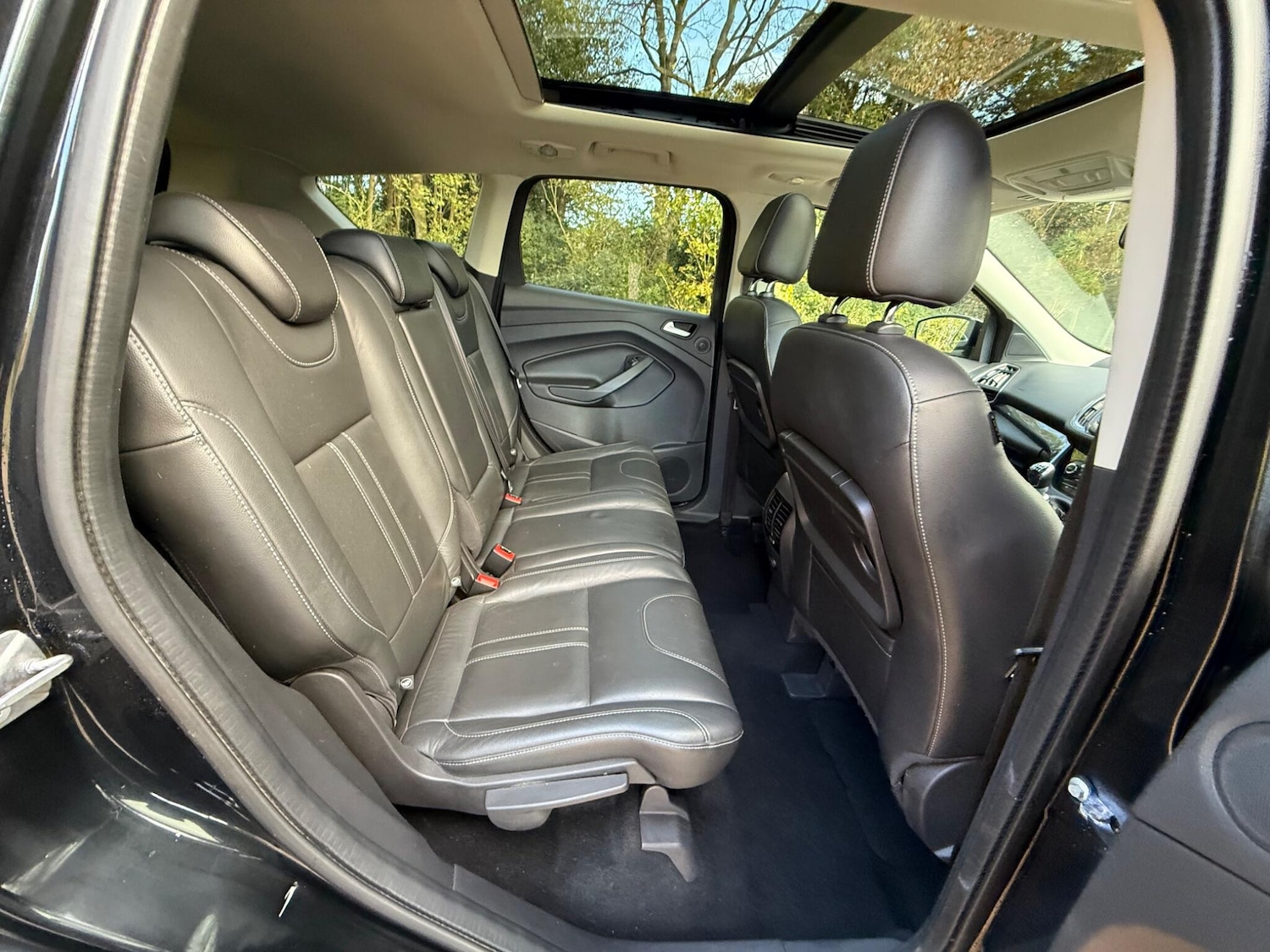 Used Ford Kuga 2015 for sale - 76715223: Photo 30