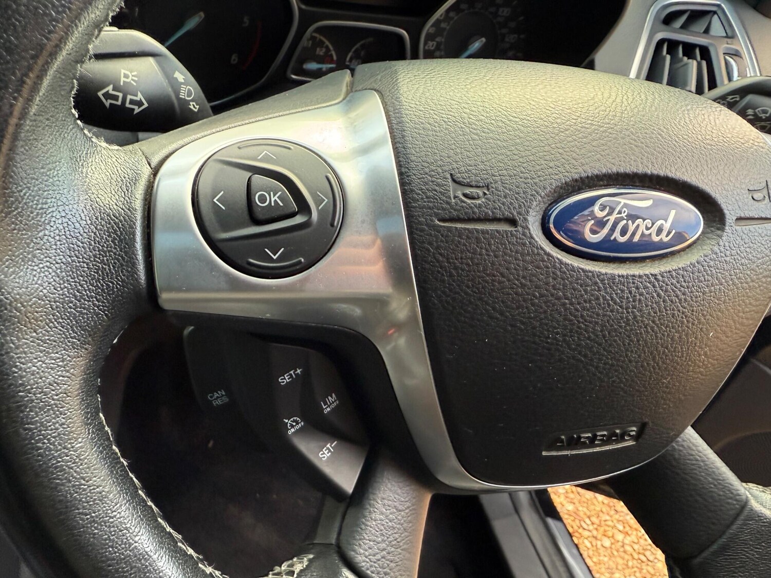 Used Ford Kuga 2015 for sale - 76715223: Photo 39