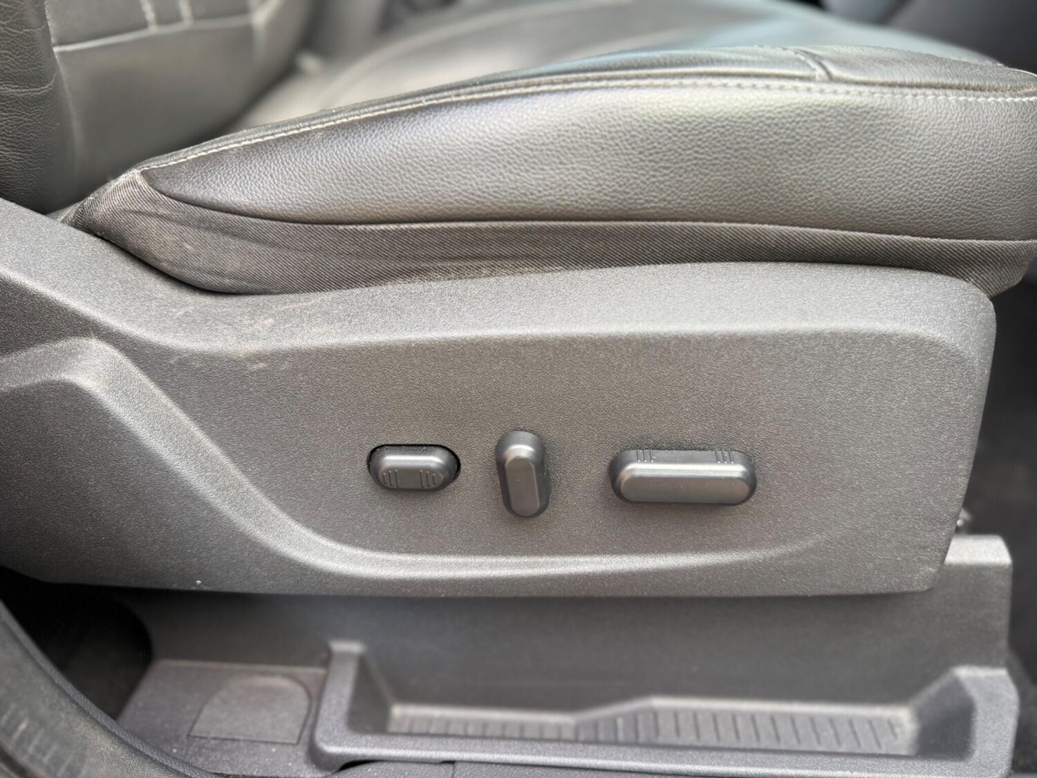 Used Ford Kuga 2015 for sale - 76715223: Photo 46