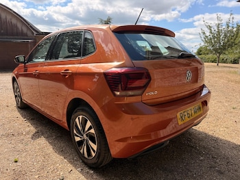 Used Volkswagen Polo 2018 for sale - 79349397: Photo