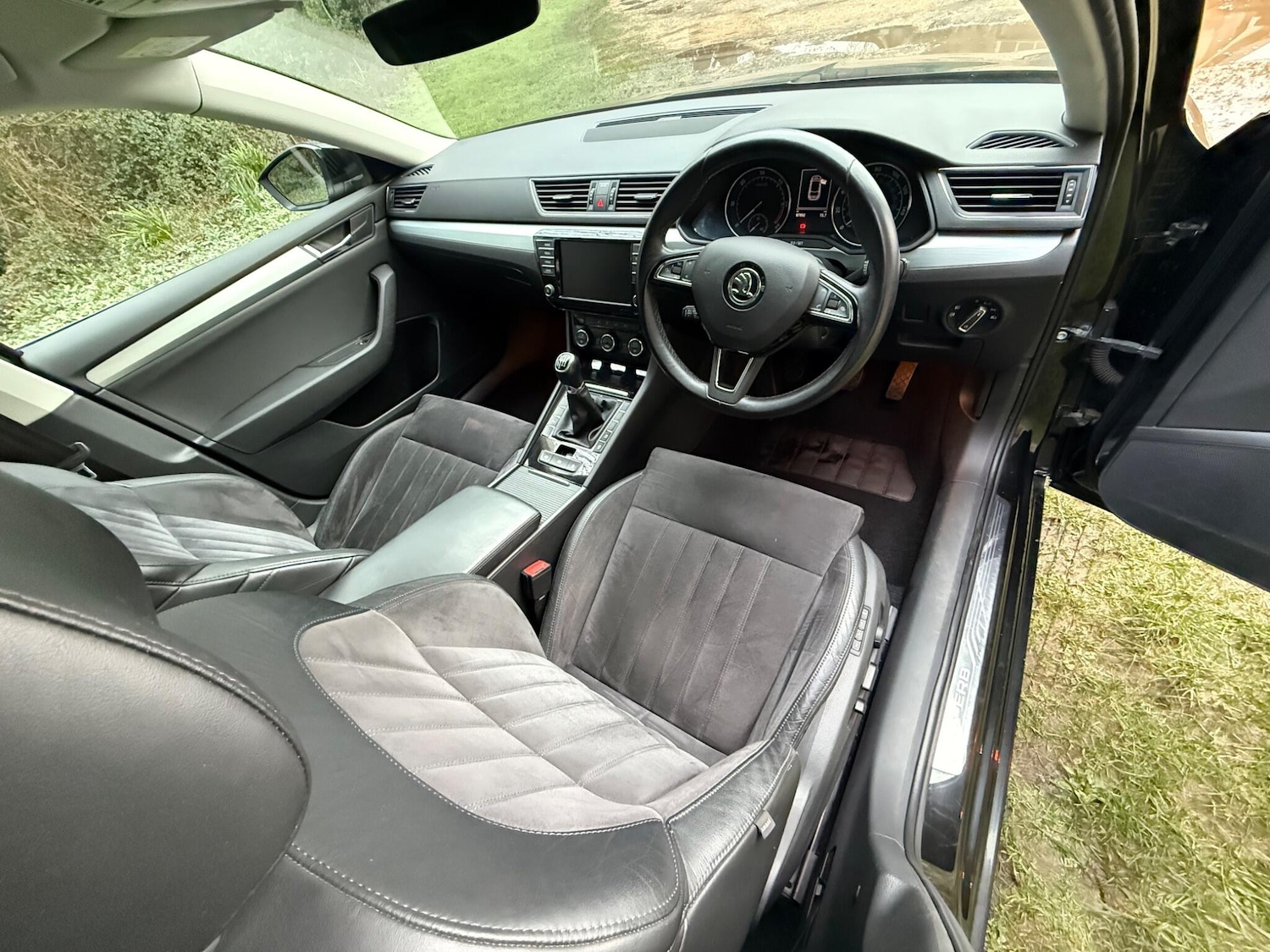 Used Skoda Superb 2017 for sale - 77537572: Photo 19