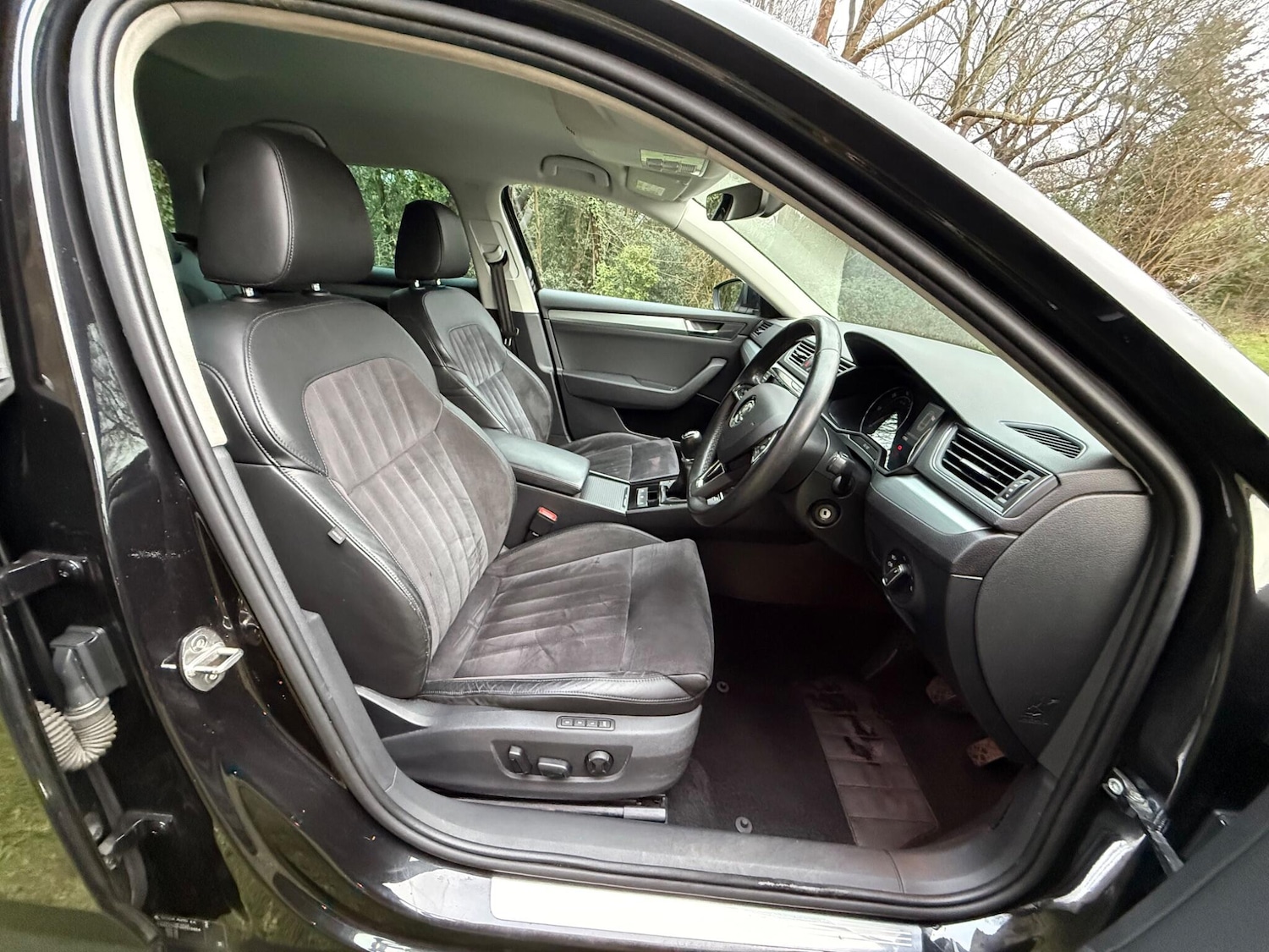 Used Skoda Superb 2017 for sale - 77537572: Photo 20