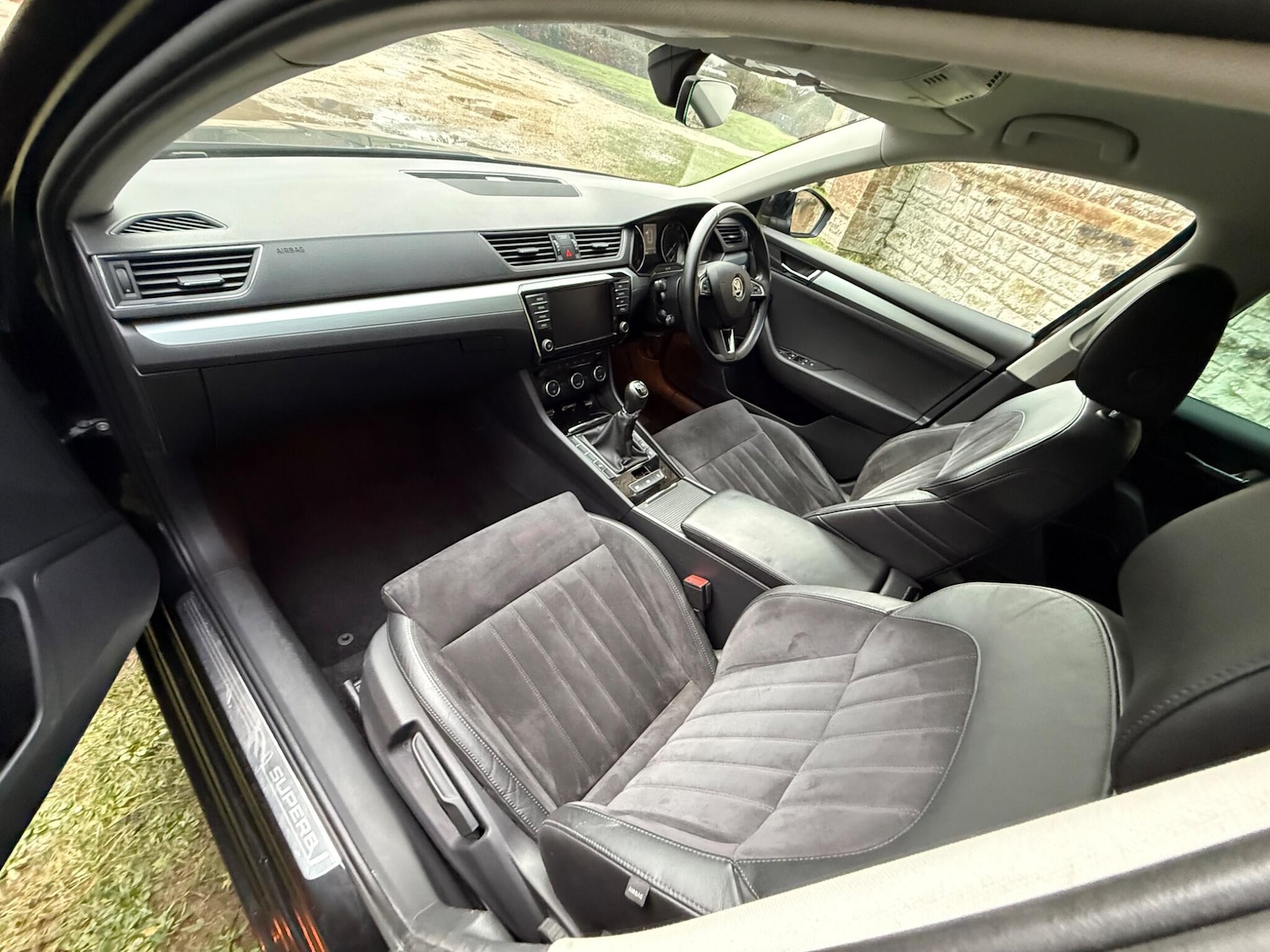 Used Skoda Superb 2017 for sale - 77537572: Photo 22