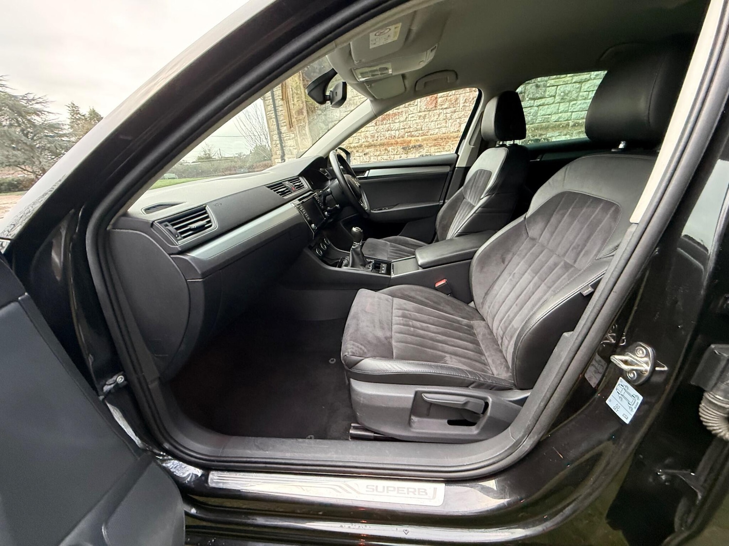 Used Skoda Superb 2017 for sale - 77537572: Photo 23