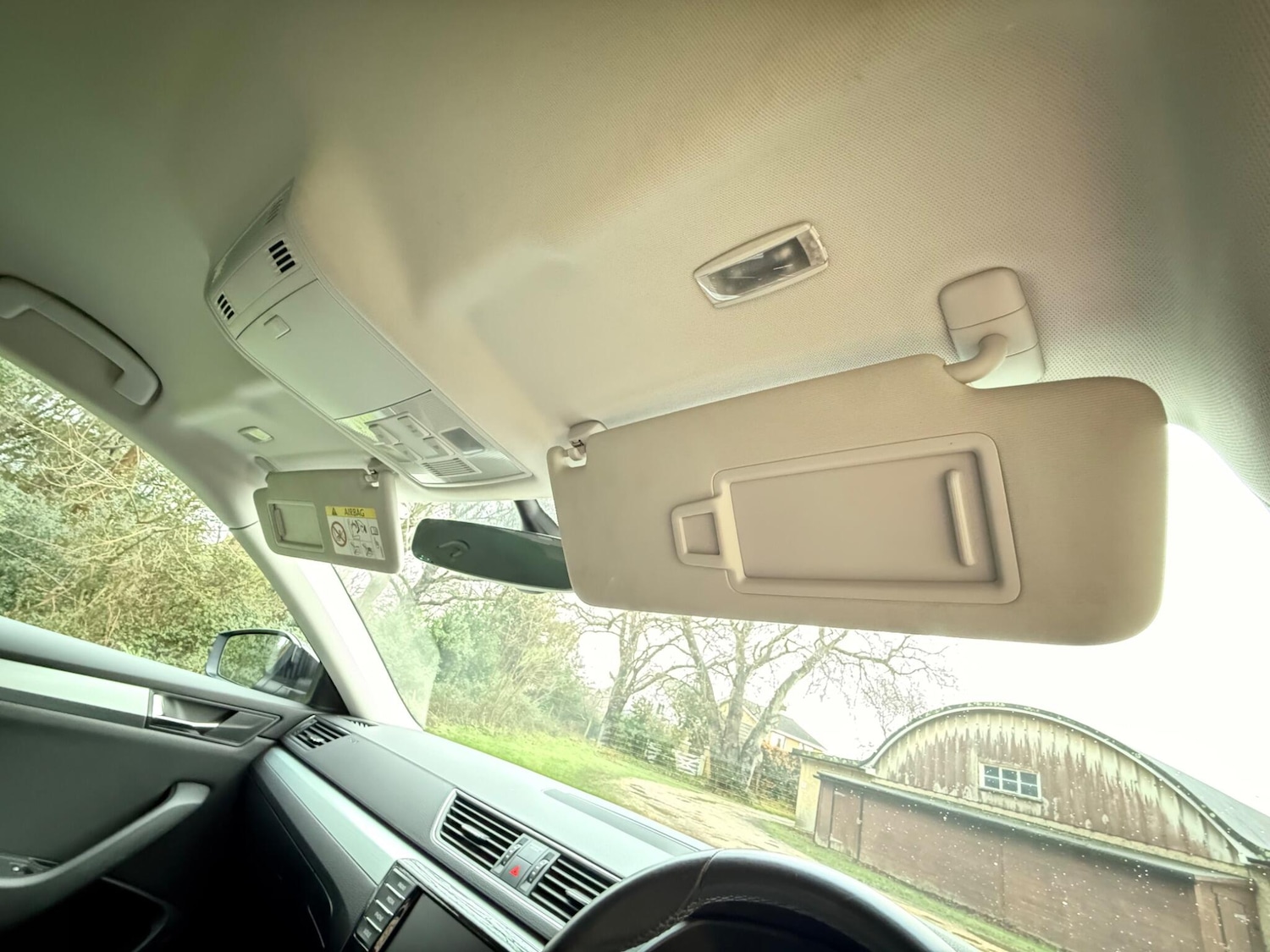 Used Skoda Superb 2017 for sale - 77537572: Photo 40