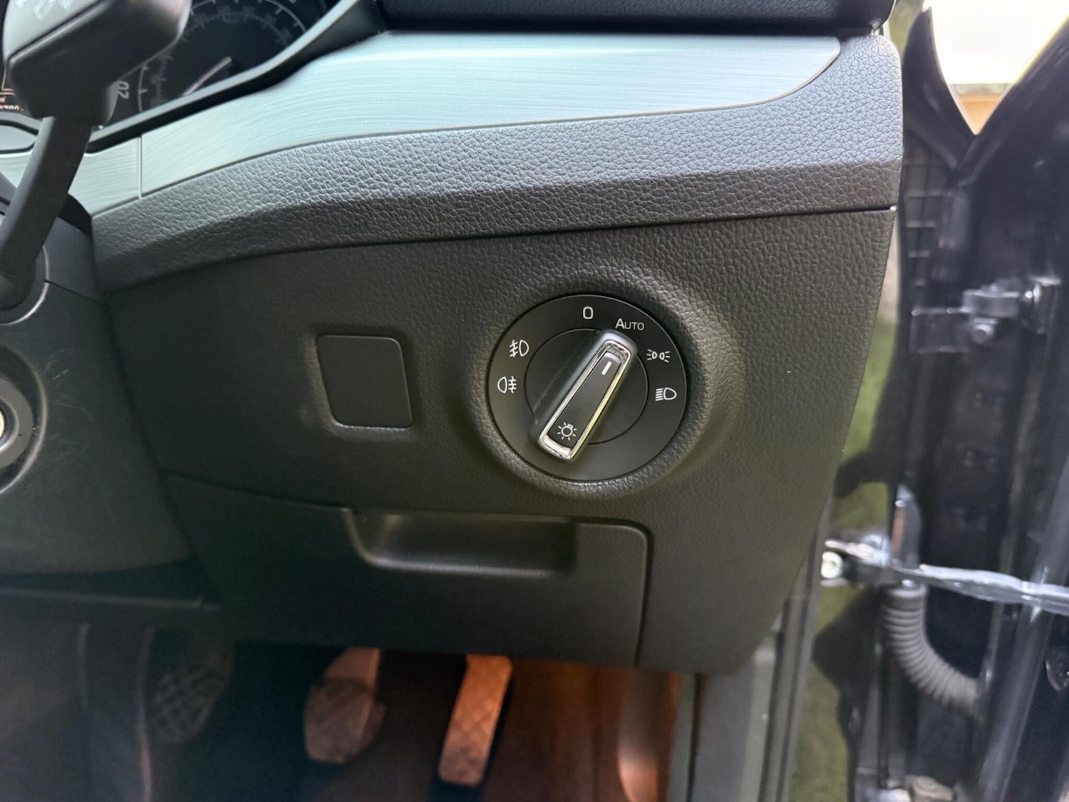 Used Skoda Superb 2017 for sale - 77537572: Photo 42