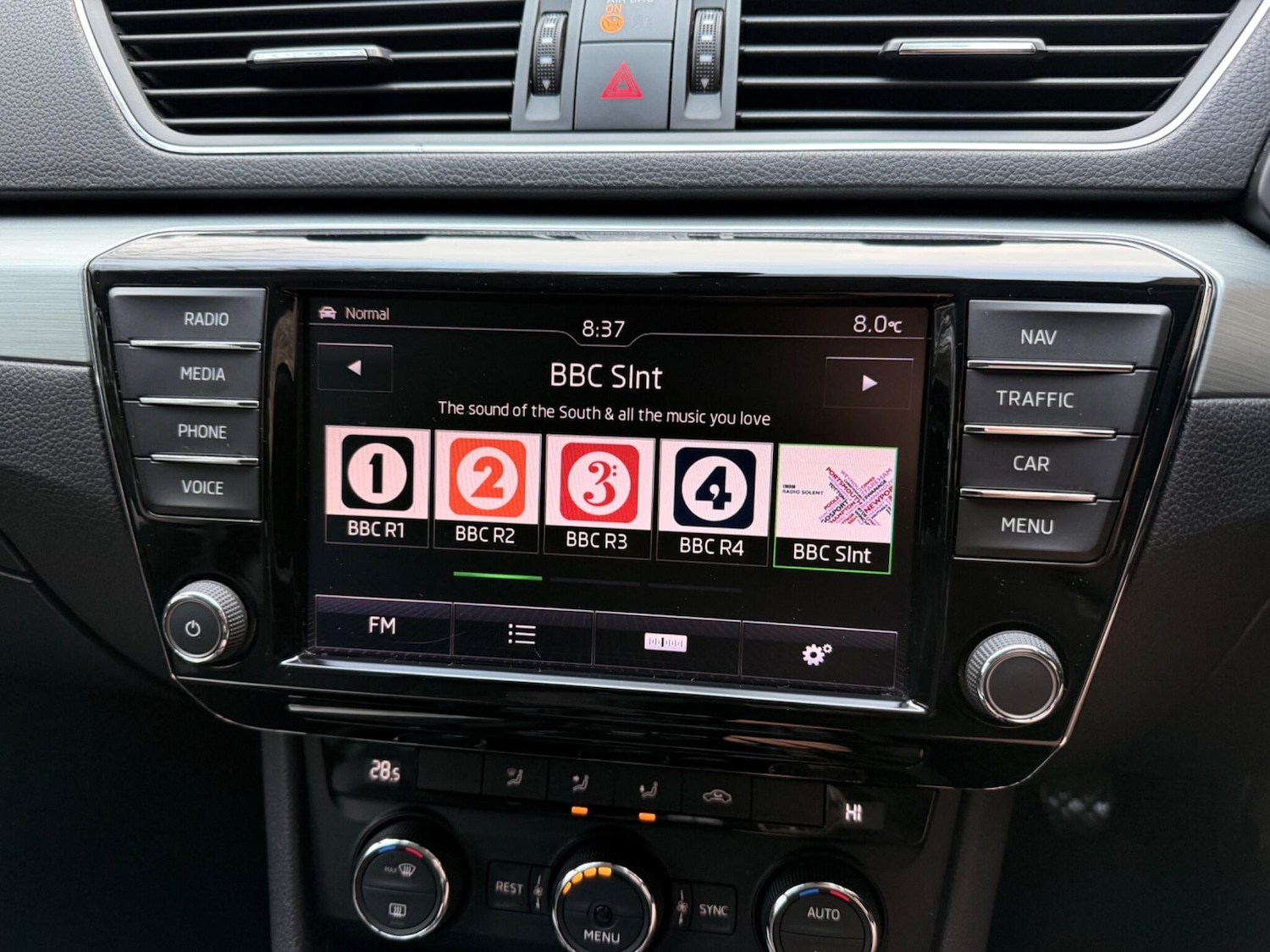 Used Skoda Superb 2017 for sale - 77537572: Photo 53