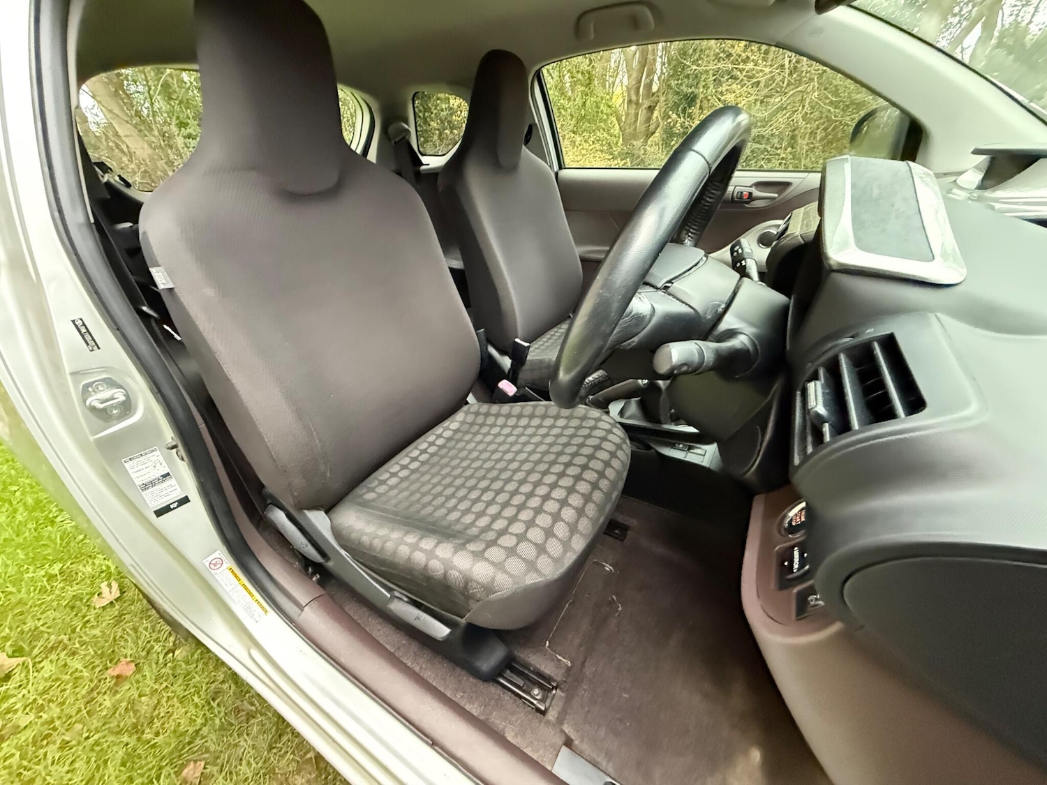 Used Toyota IQ 2009 for sale - 76832627: Photo 19