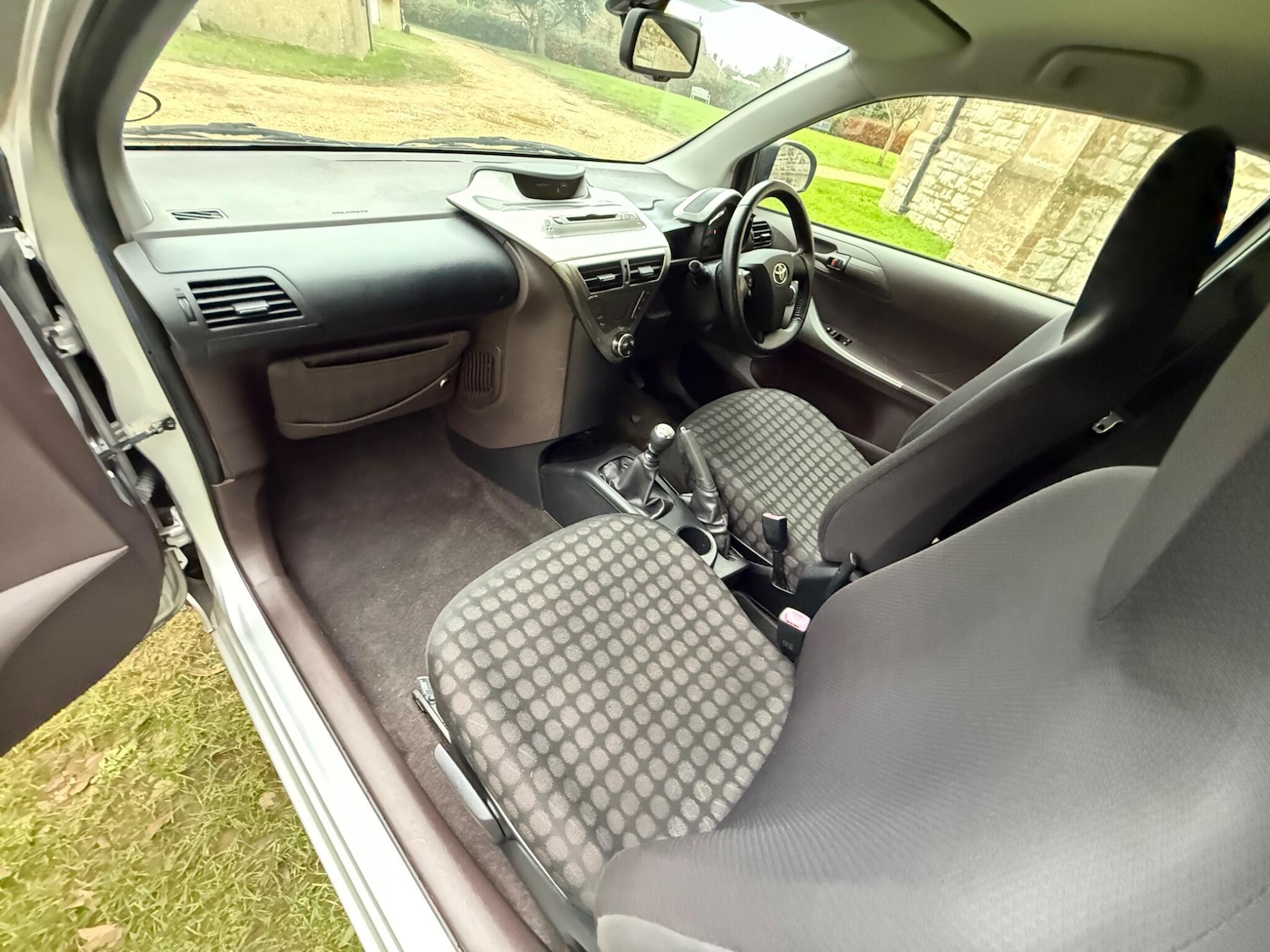 Used Toyota IQ 2009 for sale - 76832627: Photo 21