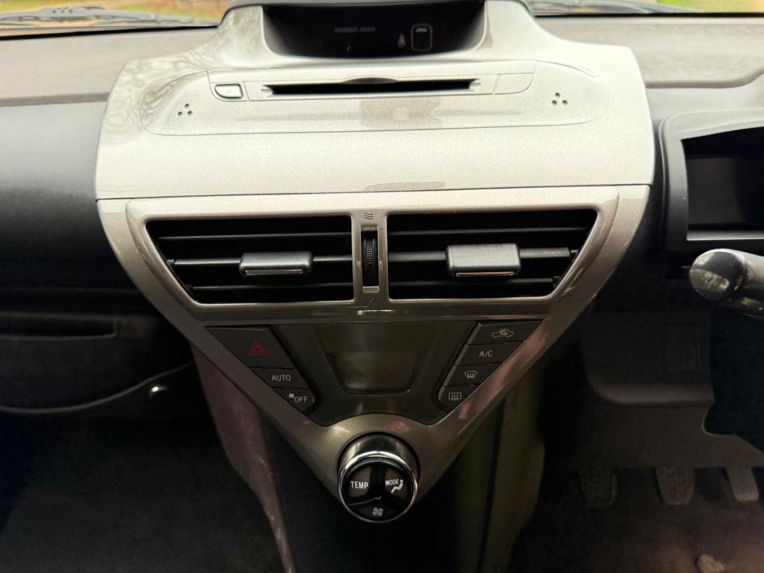 Used Toyota IQ 2009 for sale - 76832627: Photo 32