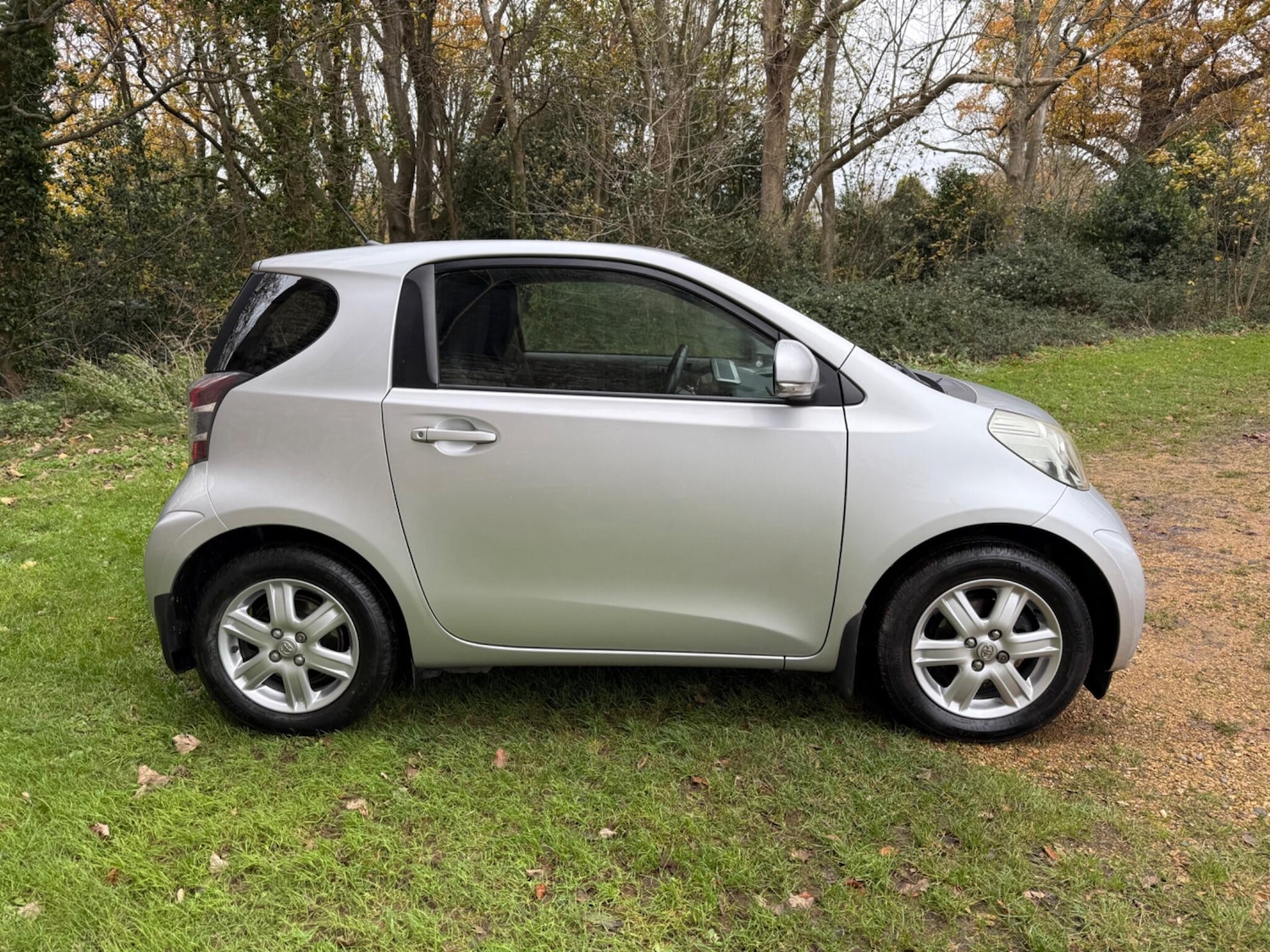 Used Toyota IQ 2009 for sale - 76832627: Photo 5