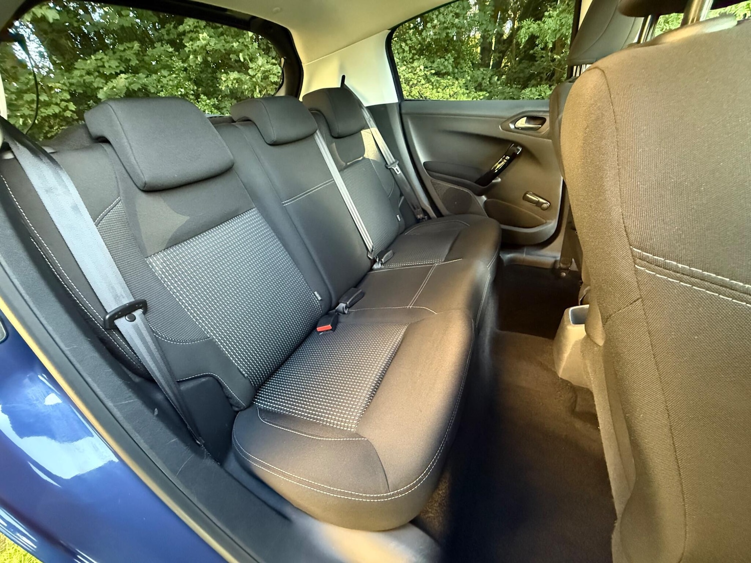 Used Peugeot 208 2017 for sale - 77097524: Photo 28