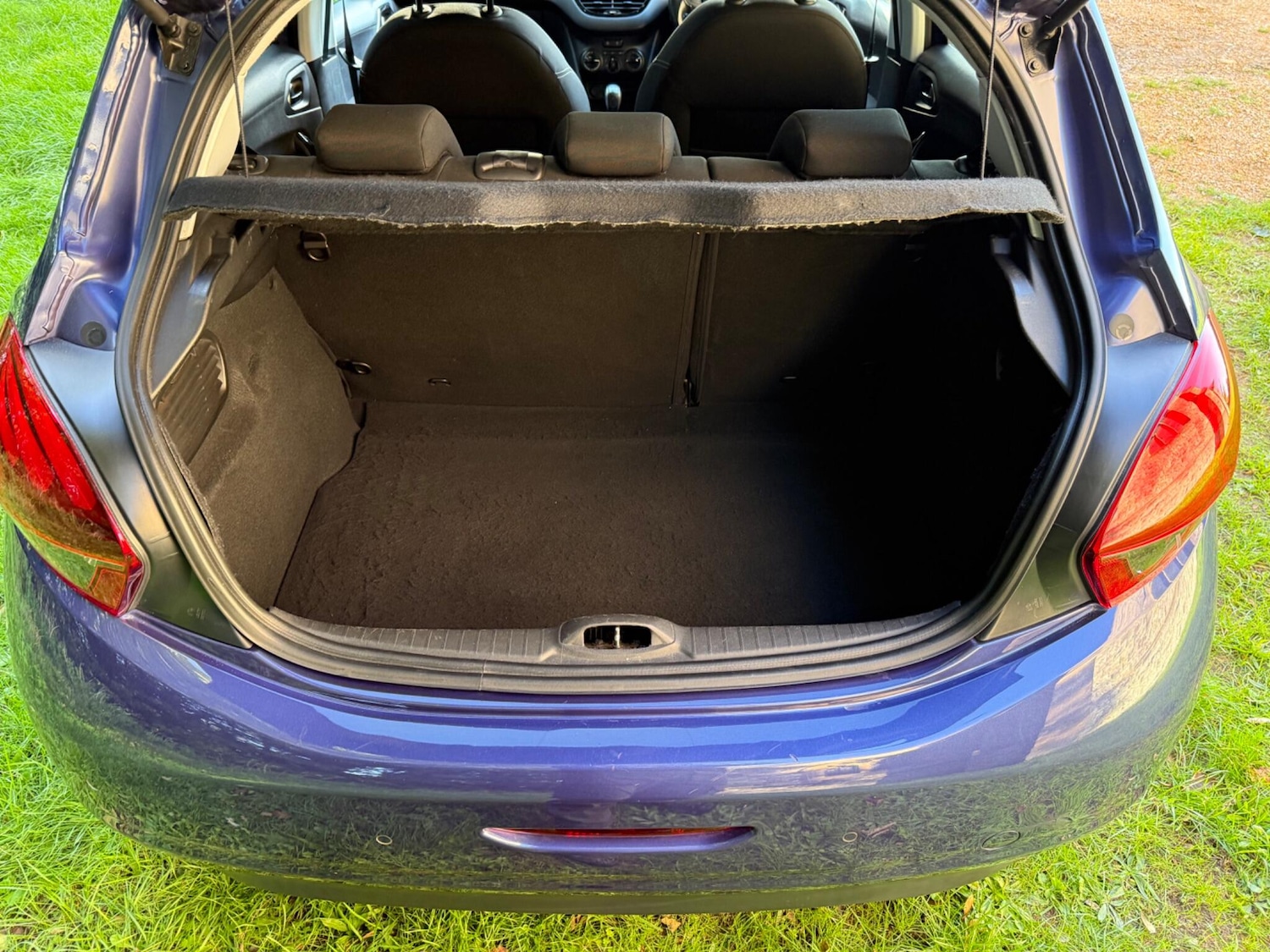 Used Peugeot 208 2017 for sale - 77097524: Photo 31