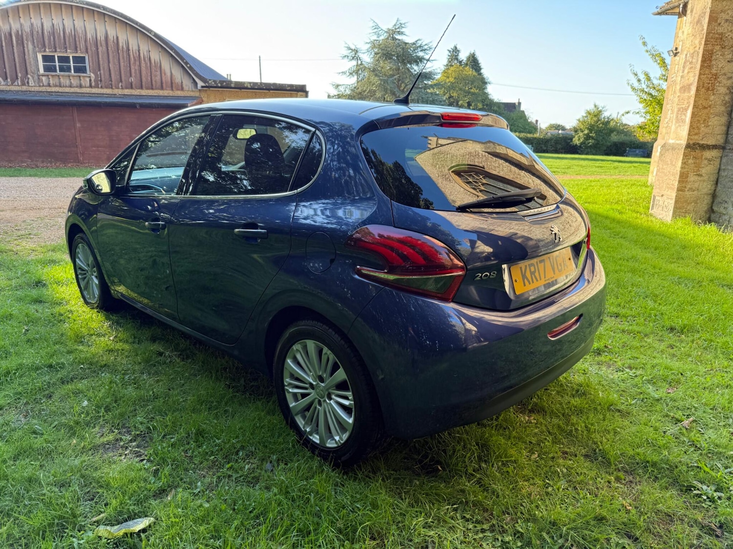 Used Peugeot 208 2017 for sale - 77097524: Photo 4