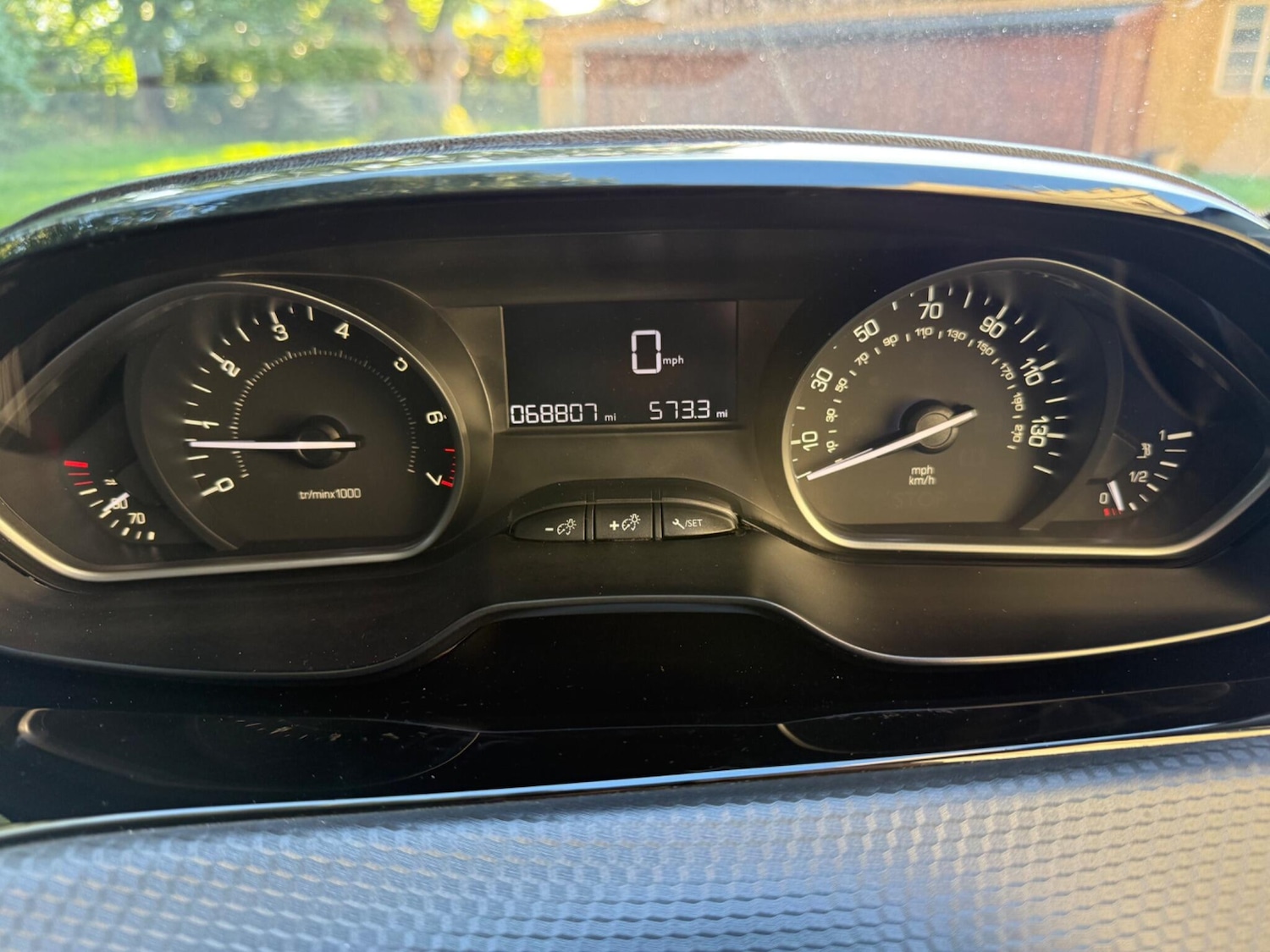 Used Peugeot 208 2017 for sale - 77097524: Photo 48