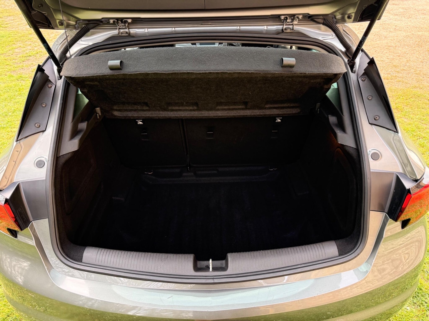 Used Vauxhall Astra 2019 for sale - 78184736: Photo 30