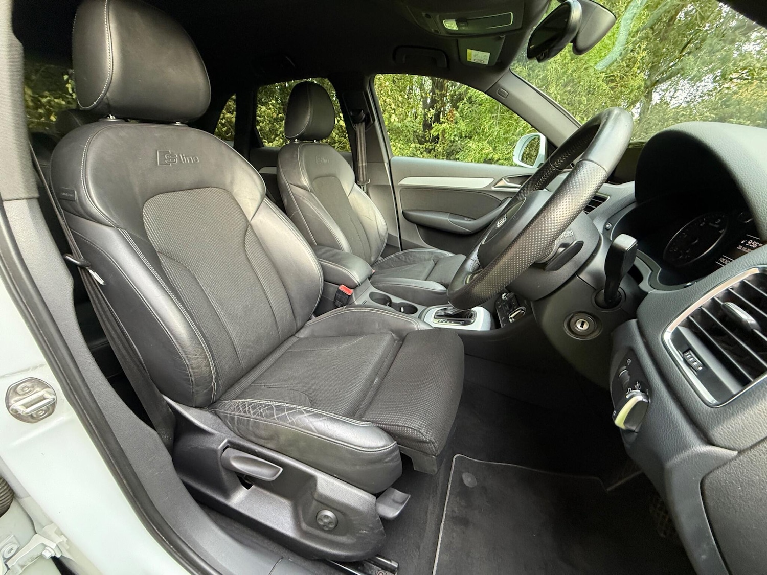 Used Audi Q3 2014 for sale - 76337352: Photo 21