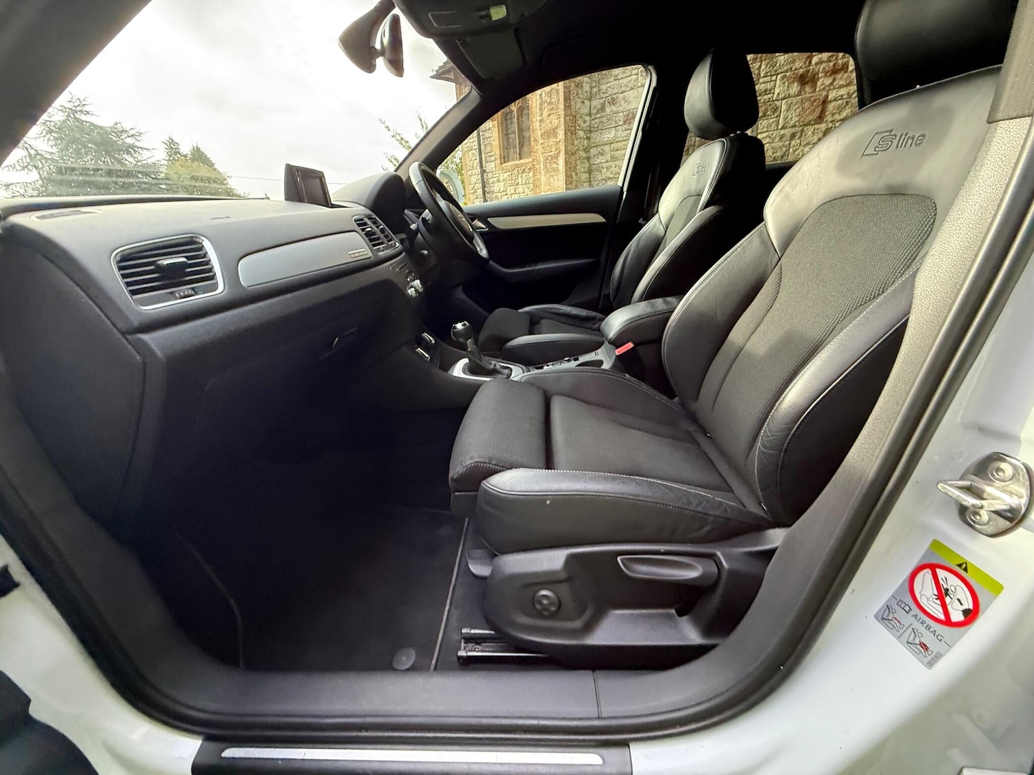 Used Audi Q3 2014 for sale - 76337352: Photo 22