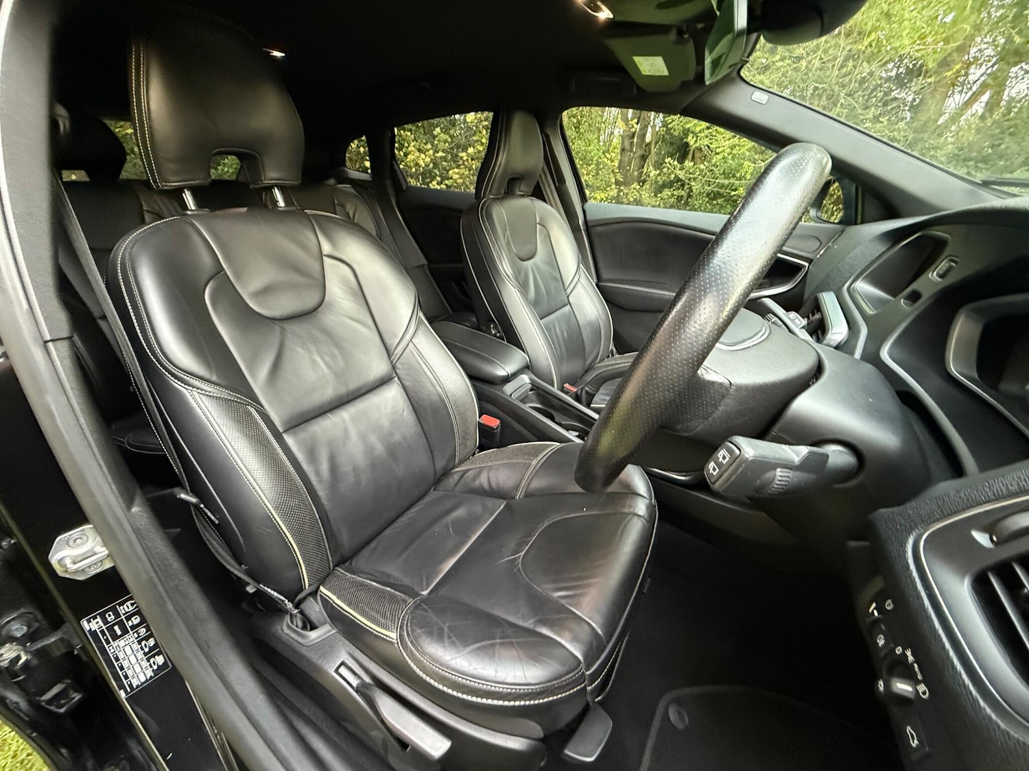 Used Volvo V40 2017 for sale - 76658515: Photo 20