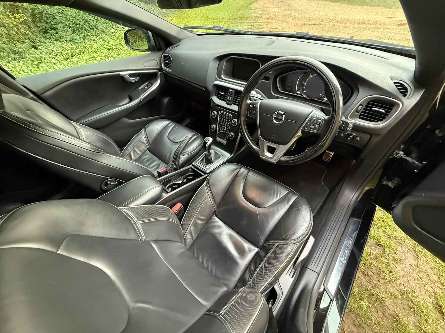 Used Volvo V40 2017 for sale - 76658515: Photo 21