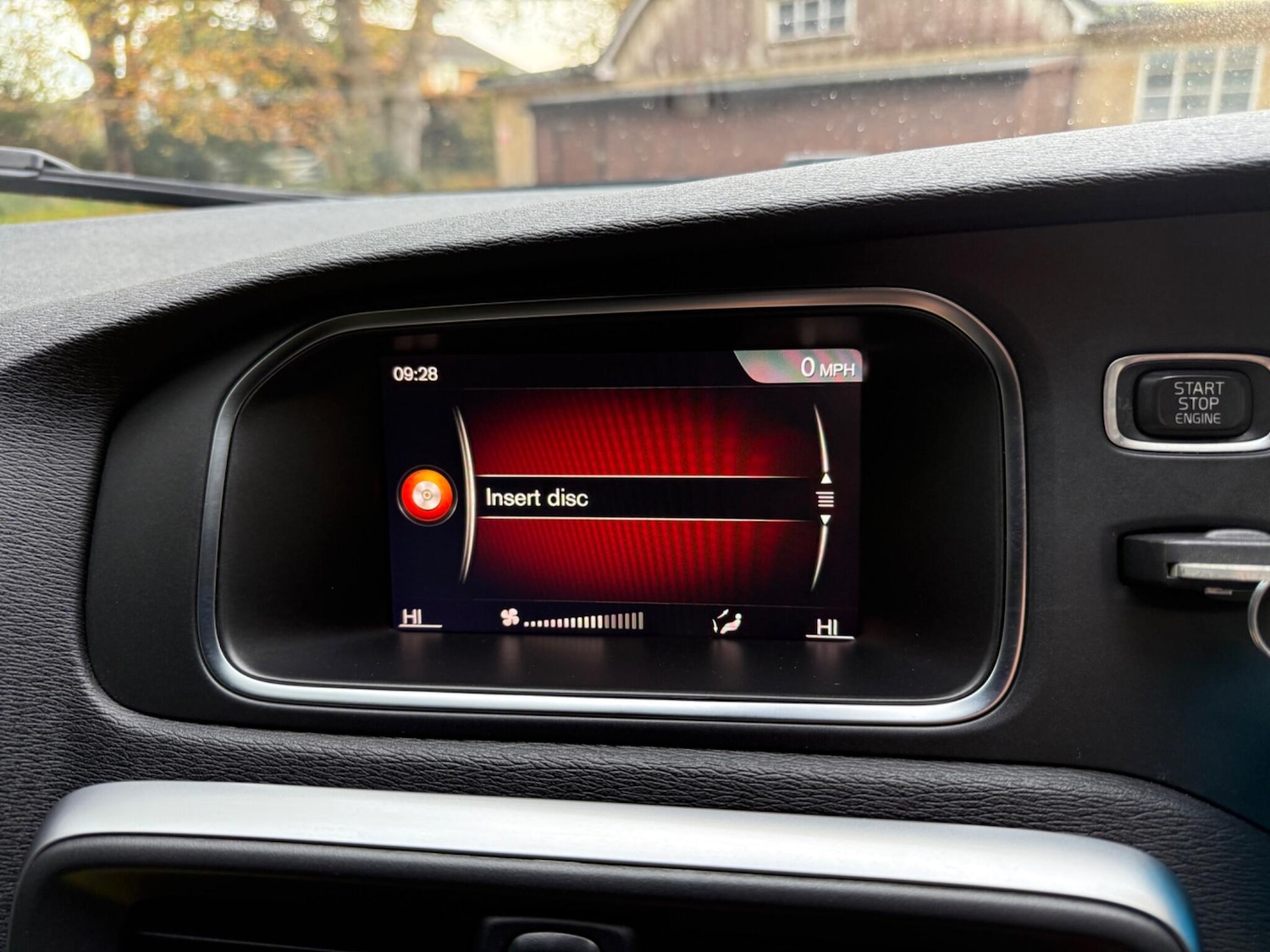 Used Volvo V40 2017 for sale - 76658515: Photo 48