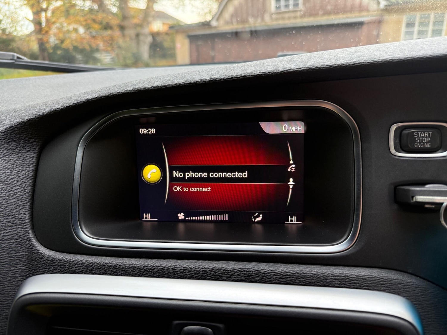 Used Volvo V40 2017 for sale - 76658515: Photo 49